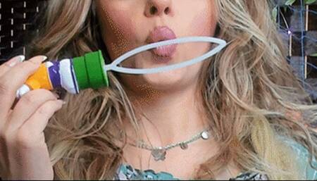 Blowing Big Bubbles (HD) WMV