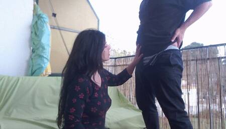 BLOWJOB AND CUM IN MOUTH ON THE BALCONY OUTDOORS