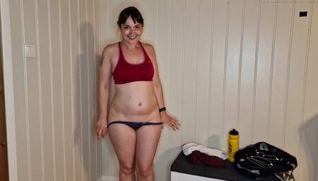 Gym Girl's Sweaty Panties (Smell, Taste & a HJ)