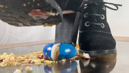 A crushing experience in black closed heels and stocking - Pin Up girl crushes eggs - underglass Pov views and closeups - HD