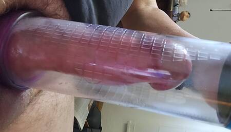 Pumping, sucking .. cumming huge