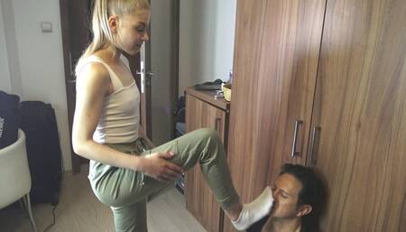 Young Mistress Sock Smelling 57 wmv
