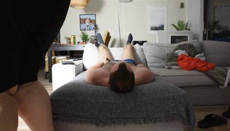 SSBBW Leonie extreme squashing while stuffing myself