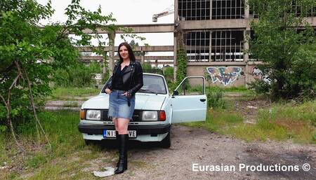 CustomVideo - 12 - Jenny trouble with old Skoda plus 2nd cam