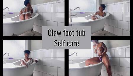Claw Foot Tub Slippery wet Ebony babe Lyric Sky