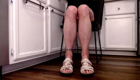 Knee Bounce In Beige Flowery Sandals