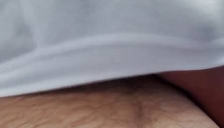 Brief masturbation in the car and cum