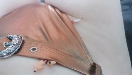 Unaware giantess slaps tiny pests