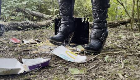 New rock high heels with metal tips trash and destroy mac book pro 2