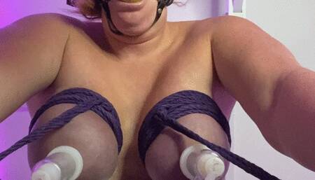 Chloe bored so she goes and ties herself up