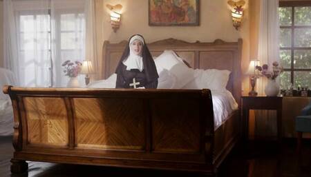 Watch adroit belle's scene
