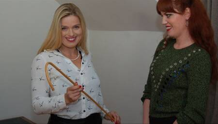 Candid illustrated interview with newbie Lottie Lalay about her first spankings!