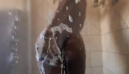 Indian desi whore taking a sexy soapy shower
