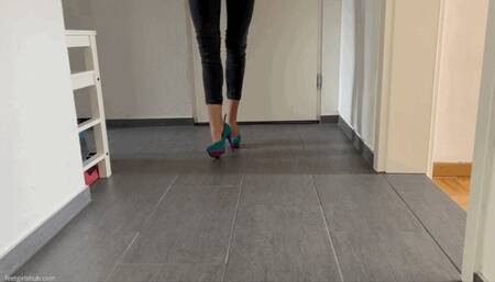HER POOR FEET IN VERY UNCOMFORTABLE SHOES AND SWEATY NYLONS - MOV Mobile Version