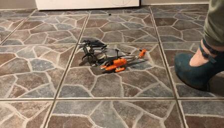 Metal tip heels destroy toy rc helicopter