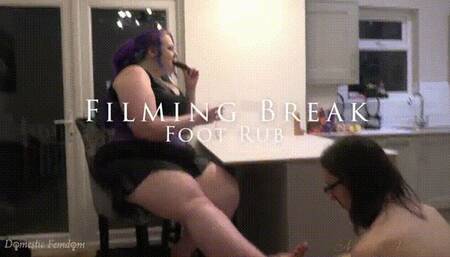 Filming Break Foot Rub (wmv)