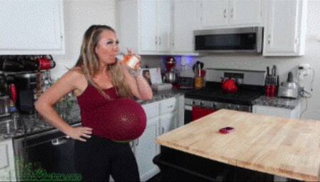 Goldfish Babysitting Gone Wrong - Dakota Charms HDMP4