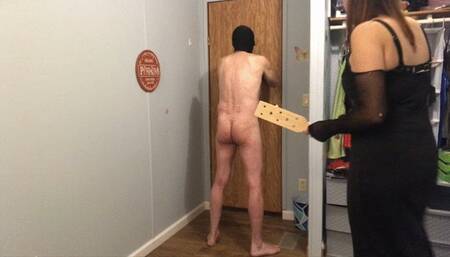 Paddling pain slut with holed paddle until his skin rips off