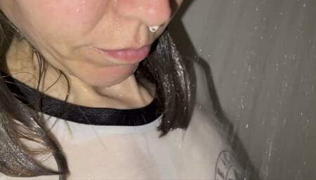 Wetlook - Wet T-shirt and knickers in the shower (4K)