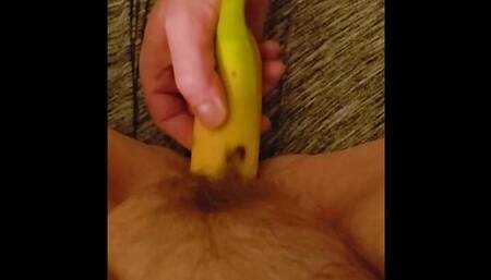 Fan request to use a banana ends in hard orgasm