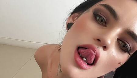 latin babe gets wild and fingers herself