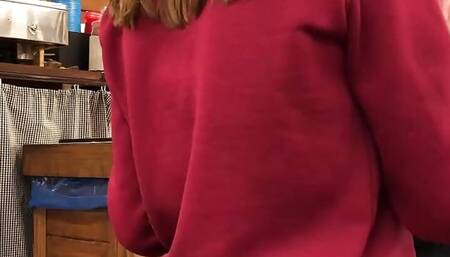 Young Girl Barista Made A Juicy Blowjob At Work In A Cafe