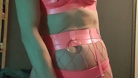 Hot horny chick plays with herself...