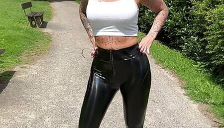 Lara CumKitten - new Leggins