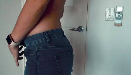 Wifey looks amazing in a pair of daisy duke shorts - then strips to put on a nude show