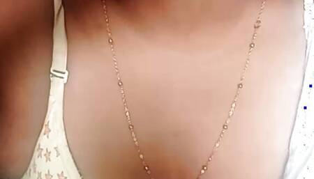 BHABHI JI AAJ NHANE KIYE MOOD ME HAI BHOT BARRISH HAI FIR KOI TO HO SAAT TO