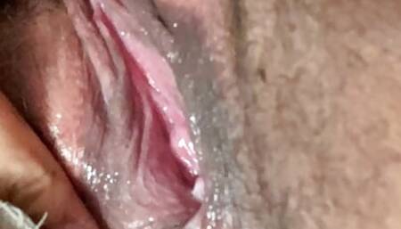 Fat and hairy pussy squirts on top of the thread thong