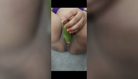 Desi hindi sexy bhabhi ki chudai full enjoy...