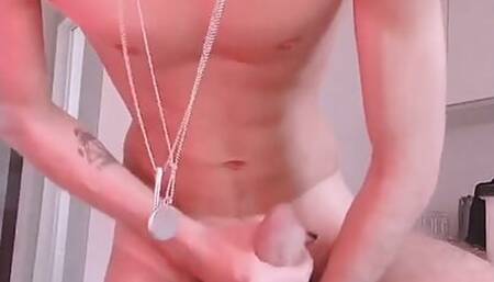 Monstromineiro teen playing with finger until he cums full.