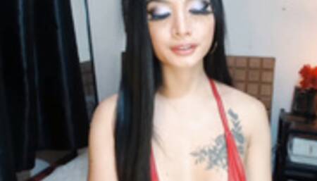 Lovely Tranny Babe Faps her Dick on Cam