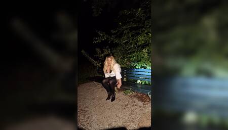 Mariska walking and mastrubating in the woods