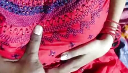 Apane hi padoshi ke ghar me ghush kar chod chod ke rula diya