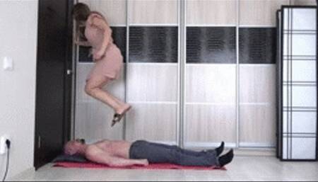 Teona - sandals trampling Full HD