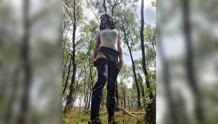 Crossdresser Danni cums outside in leggings