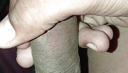Desi loda aaj gf ke bina hi hila diya