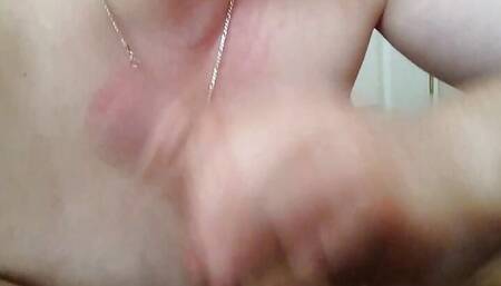 Blowjob in between cleaning the house