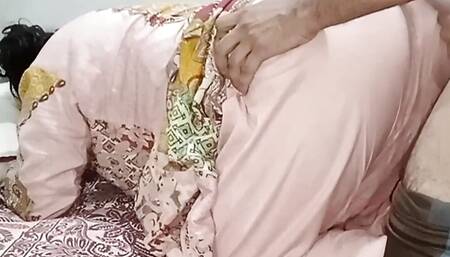 Rahul ne Niko ko uski stepmom ka he Mms video send kar diya or Niko ne bhe Apne stepmom ko choda, Rahul and Niko part2 ,Desi mom