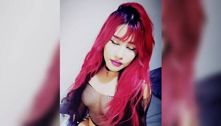 Petite Redhead is hot