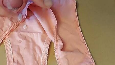 Knicker fetish wanking