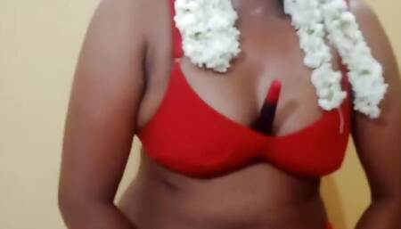 Hot Red Bra Indian Sexy Big Boobs Aunty Self Sex.