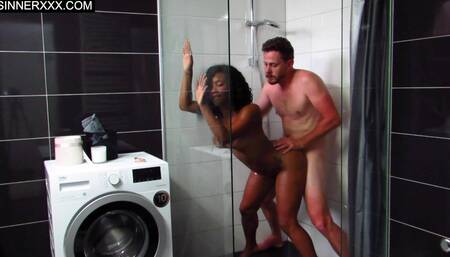 "fuck Me Hard and Fill Me up" Intense Interracial Shower Sex with Big Butt Ebony - Kiki Minaj