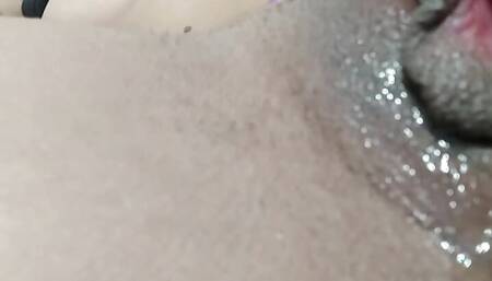 Slutty slut shows her swollen and slobbery pussy, licks her throbbing vagina - EsdeathPorn