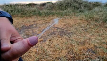 Morning Cumshot in Dansk Dunes