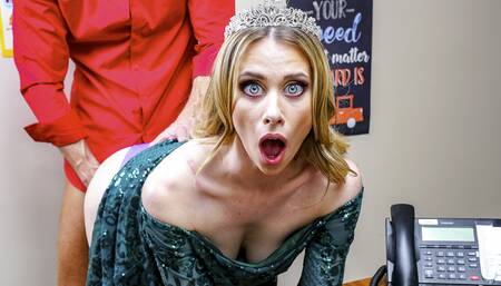 Good milfy stepmom Anya Olsen fucks principal