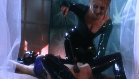 Mistress Demands An Orgasm From Her Slave (WMV)