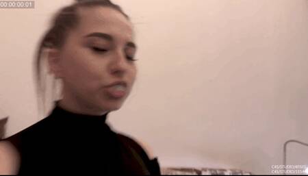 055ber Washes dishes and floors! If you don't clean well, I'll punish you severely! [4k]